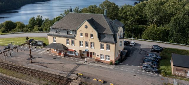 Stationshuset bed and breakfast i Ed